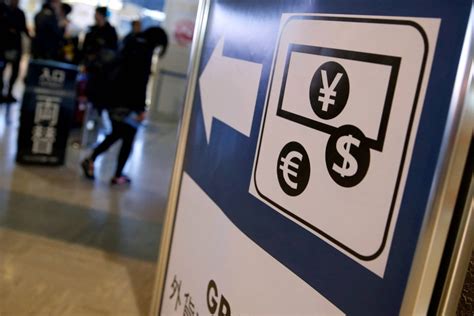 Weak yen slows overseas summer travel recovery .